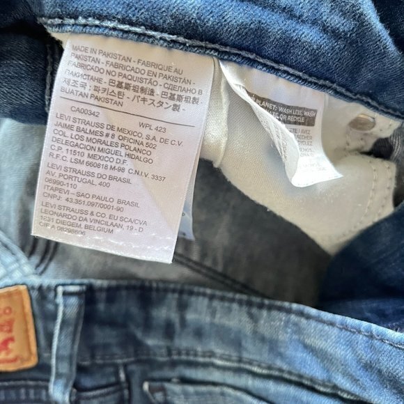 LEVIS 711 SKINNY WOMEN'S JEANS SIZE W33 X L32 - Picture 8 of 10